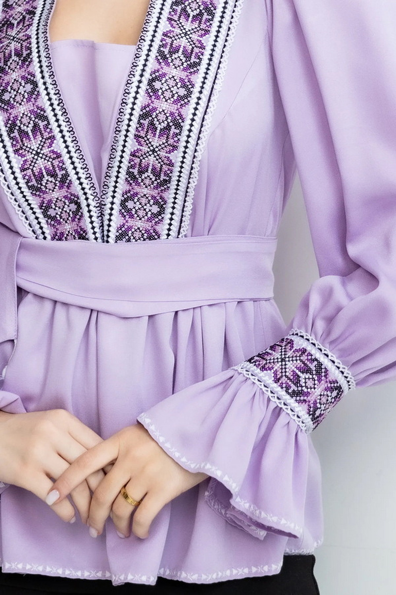 Women's lilac embroidered vyshyvanka with embroidery Merelin